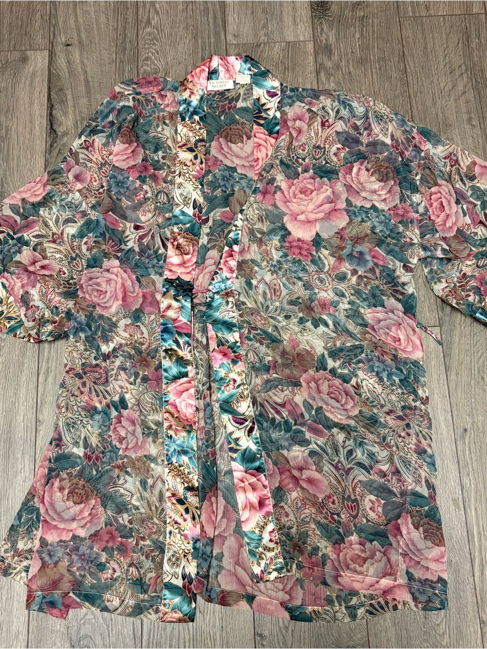 Vintage Victoria’s Secret robe floral